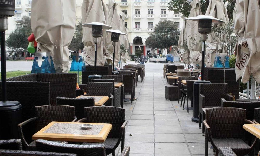 Εισήγηση για μέτρα τύπου Ιταλίας: Σκέψεις να κλείσουν εστιατόρια και καφετέριες - Παραλύουν τα πάντα